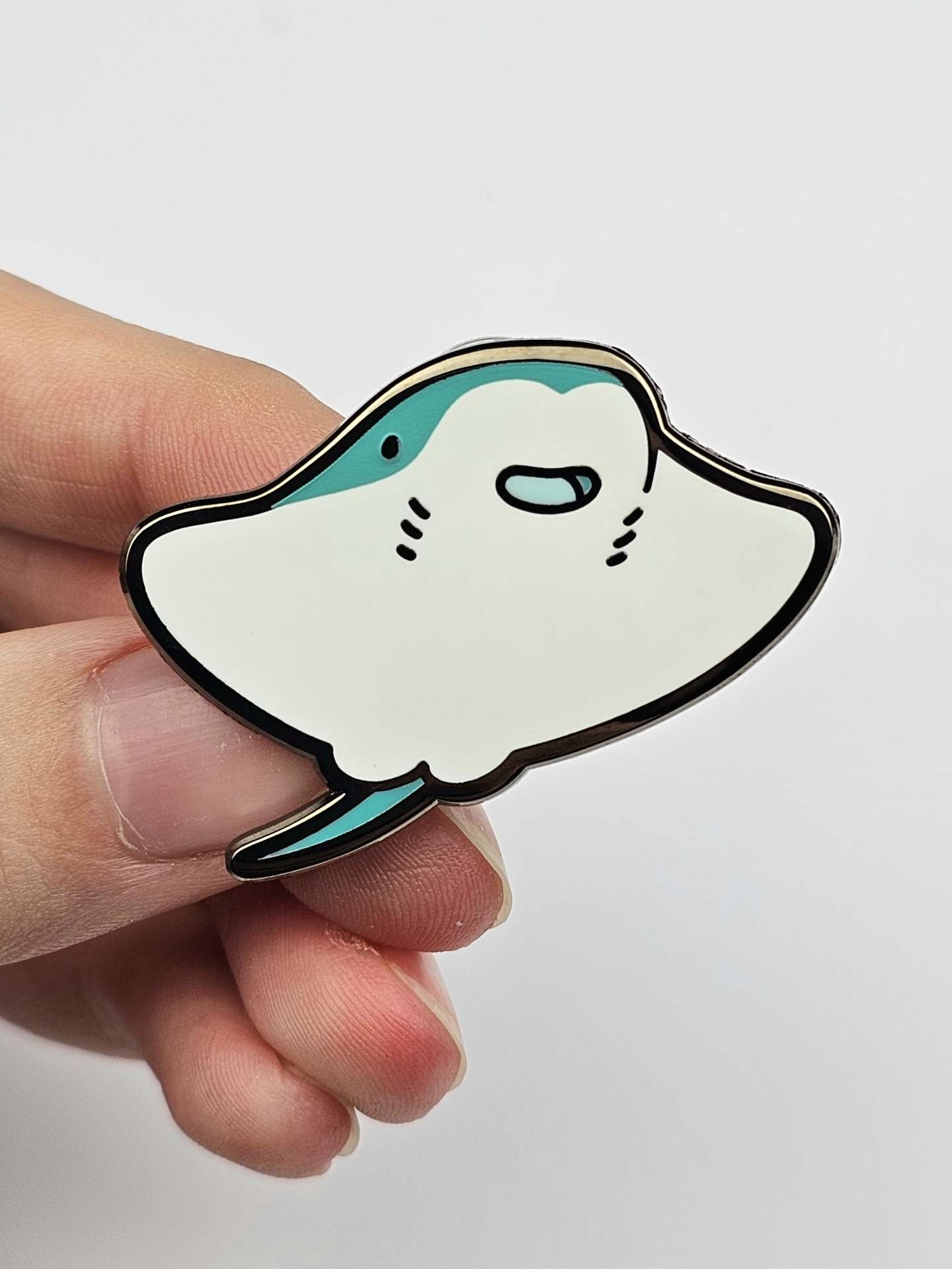 Cownose Ray Pin
