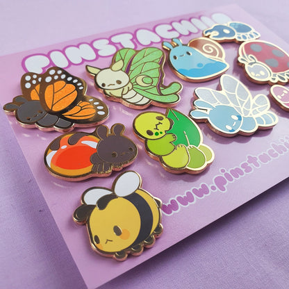 Bug pin set