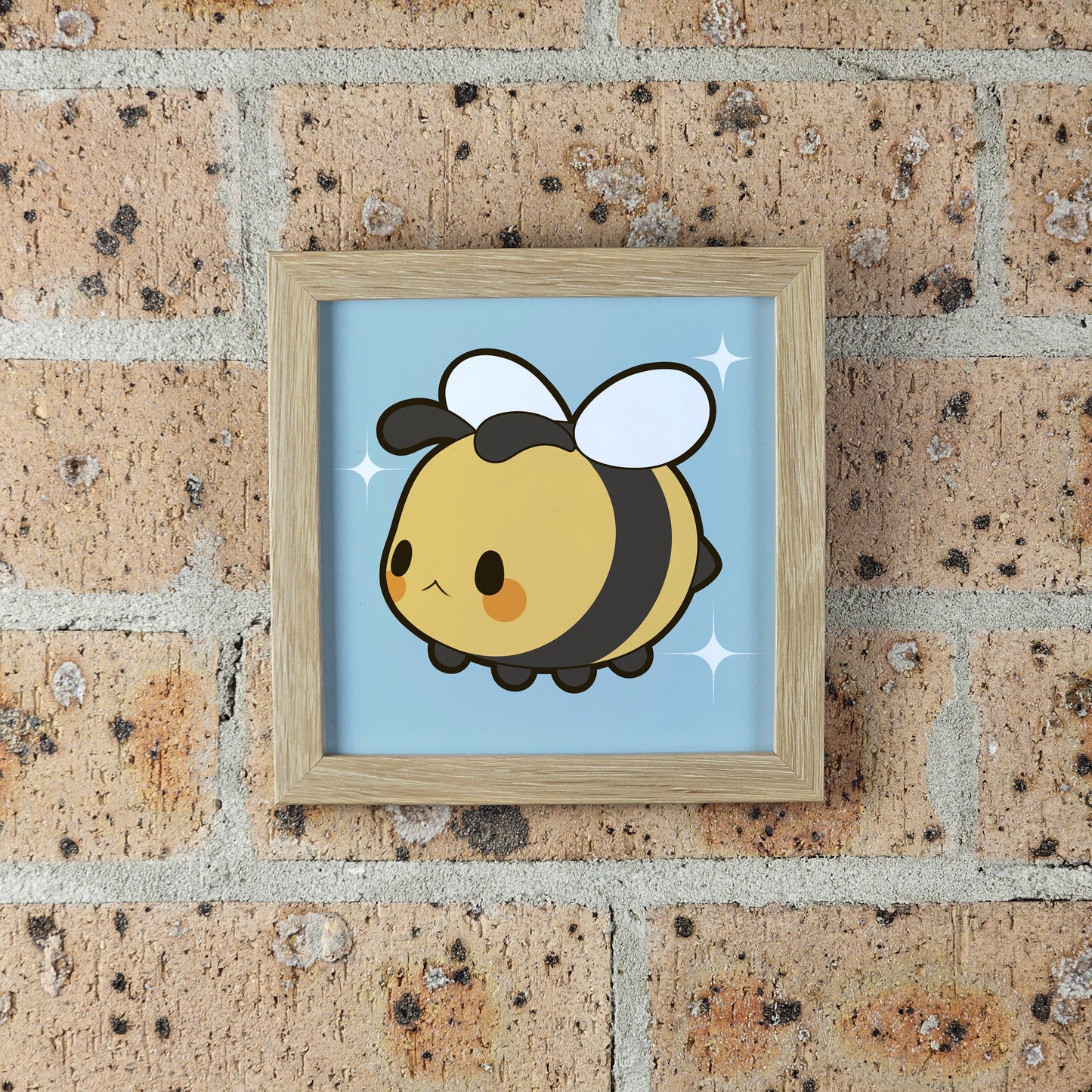 Cute Bee Print – 12 × 12 cm