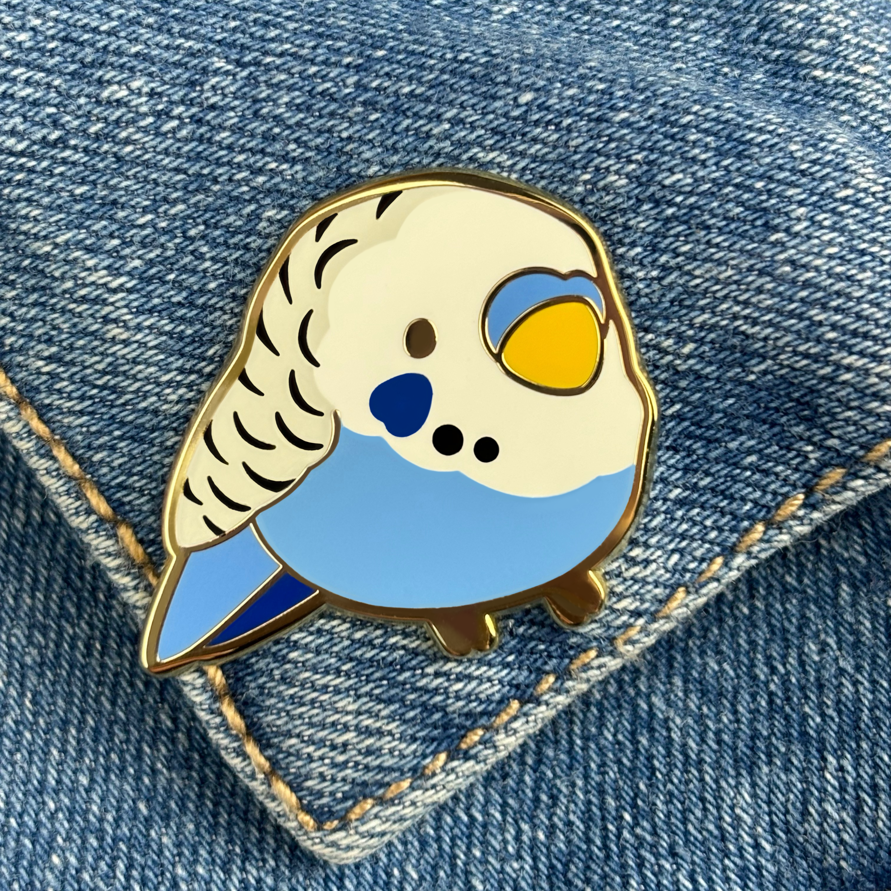 Blupee Pin Blue Budgie Enamel Pin – Gold | PINSTACHIIO – Pinstachiio