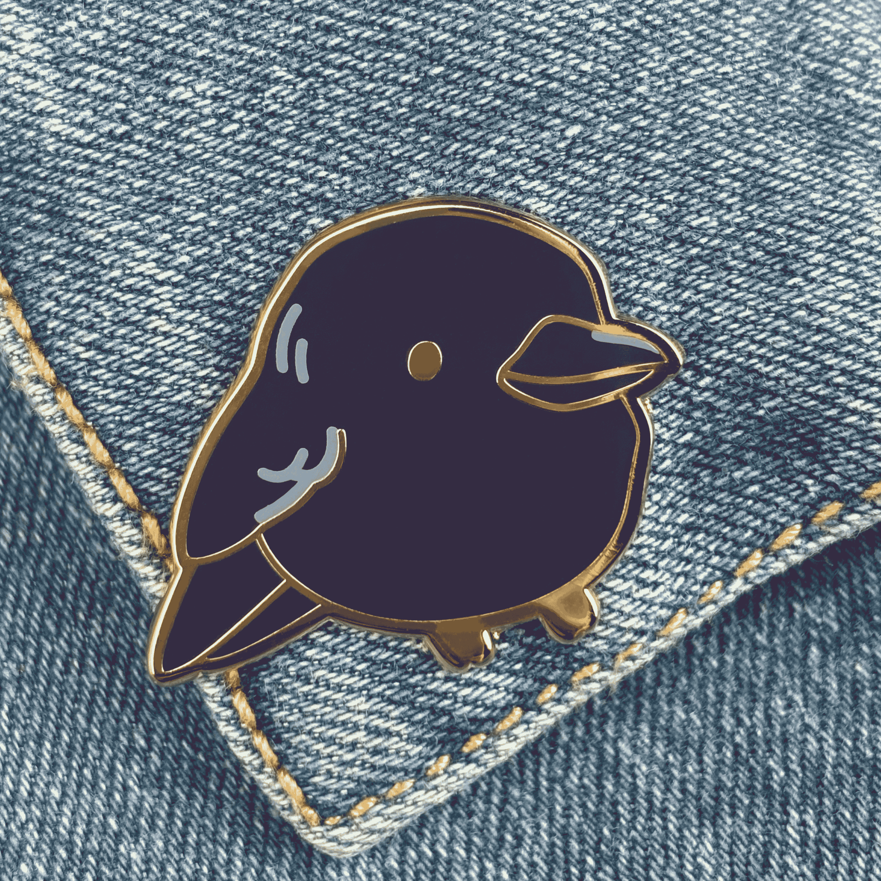 Raven Enamel Pin – Pinstachiio